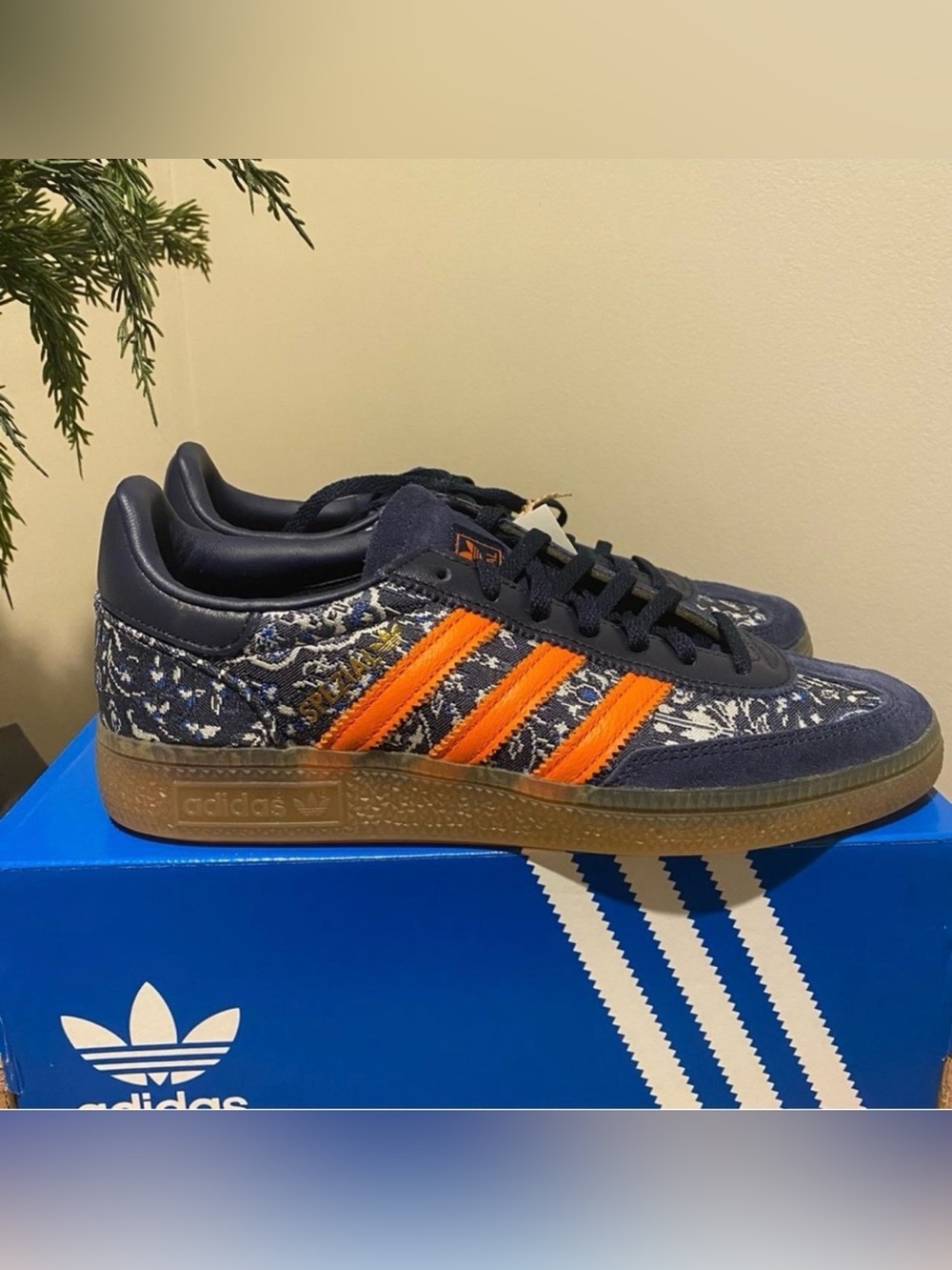 NWT Adidas Handball Spezial